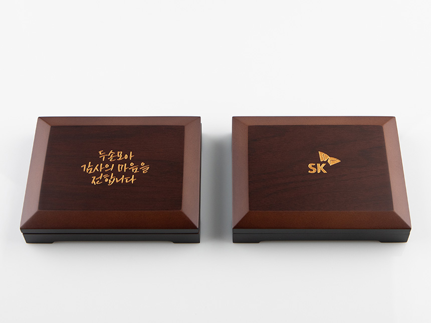 우드케이스 각인 서비스 실제 예시 사진