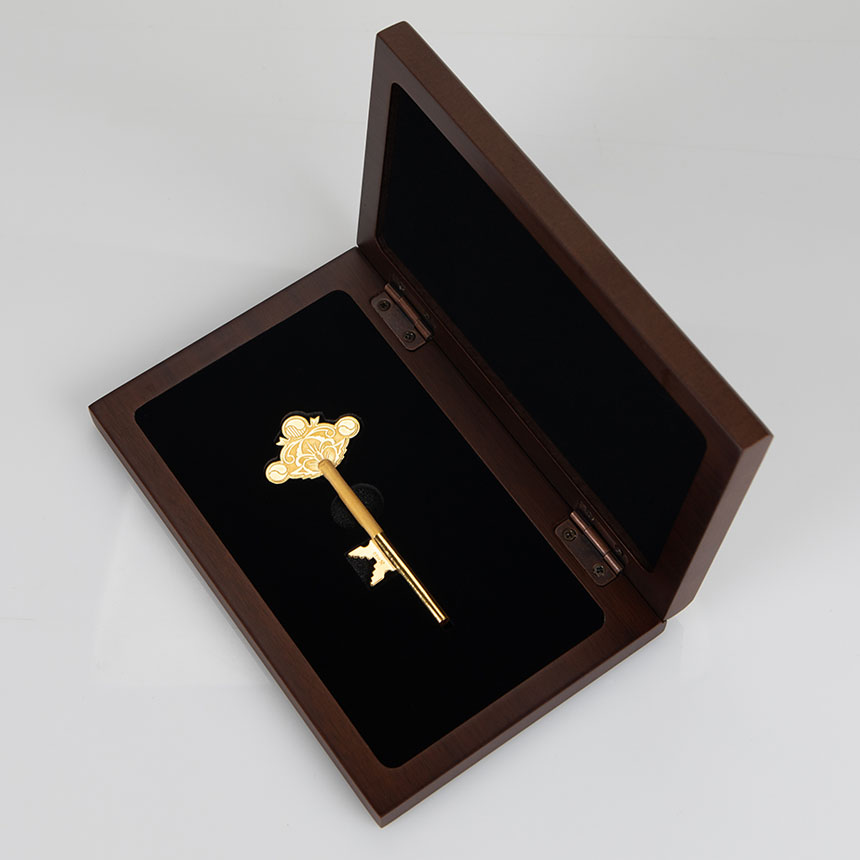 정교한 디자인의 24K 순금열쇠 디테일 이미지